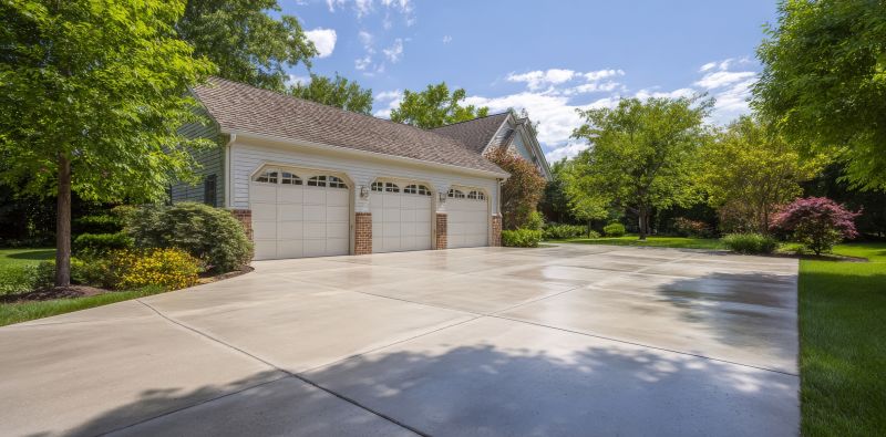 Residential Driveway Entry
